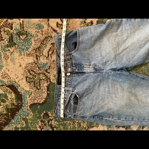 Calvin Klein jeans. Great condition- raw hem! - Picture 3 of 6
